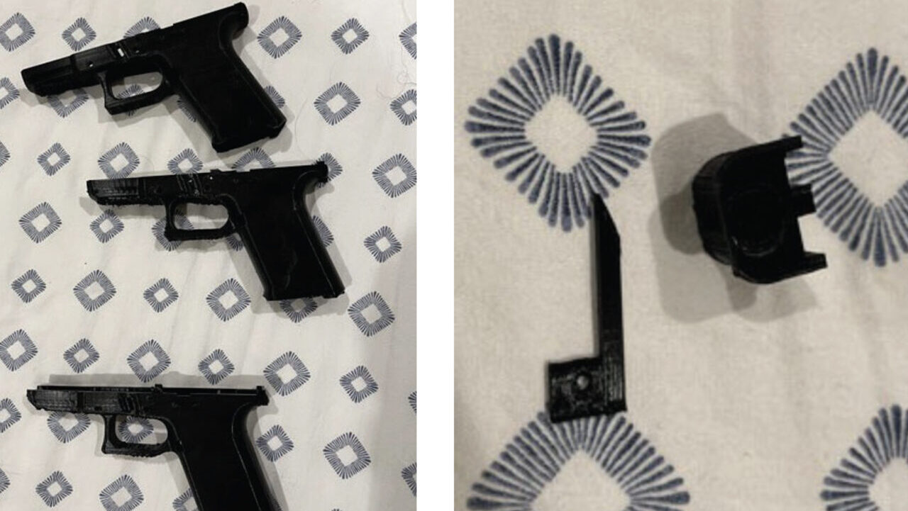 3D-printed handguns (left) and two 3D-printed devices (right) that can convert semi-automatic guns into fully automatic ones were allegedly found in Noah Bauer's home on Sept. 6, 2024. (U.S. Attorney's Office)
